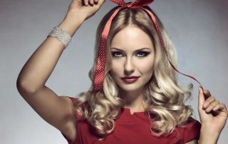 Cashmere and Pearls, Holiday 2019