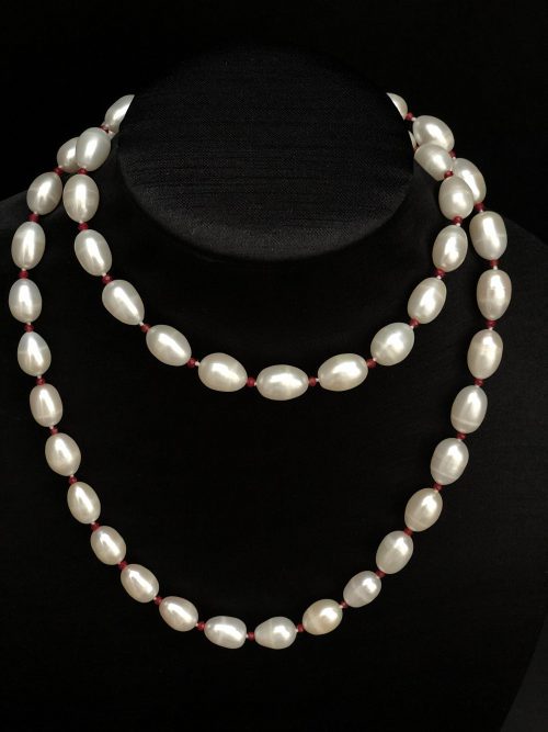 Drop Shaped Pearl Necklace