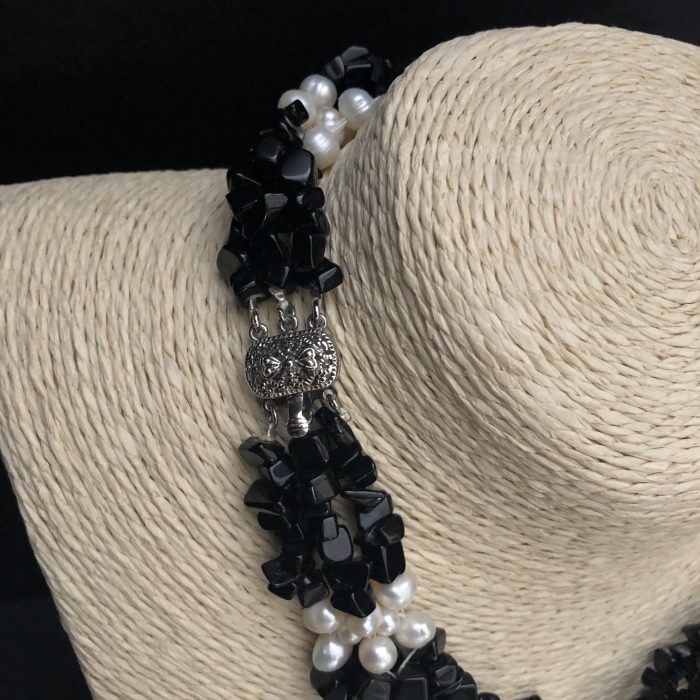 Black onyx and pearl necklace, by Cashmere and Pearls #cashmereandpearls
