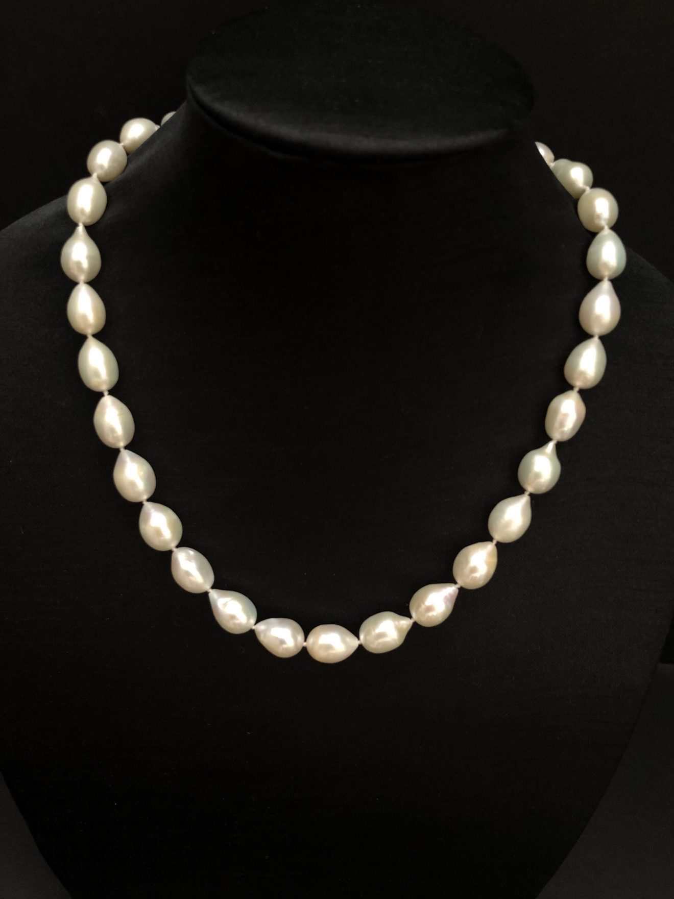 Drop Shaped Pearl Necklace - Cashmere & Pearls