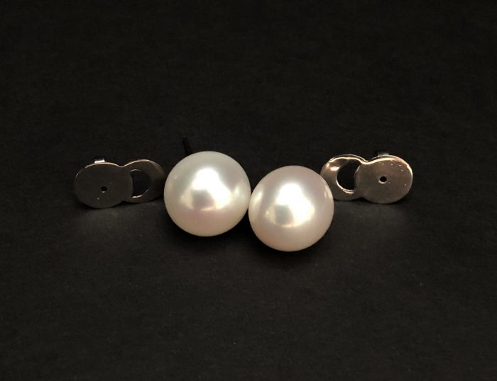 Pearl Earrings by Cashmere and Pearls #cashmereandpearls