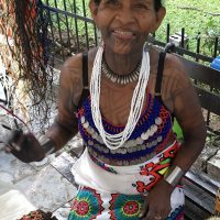 Emberá Tribe jewelry maker