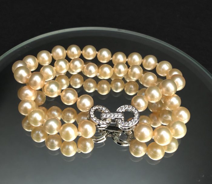 Freshwater Pearl Bracelet with Crystal Clasp #cashmereandpearls