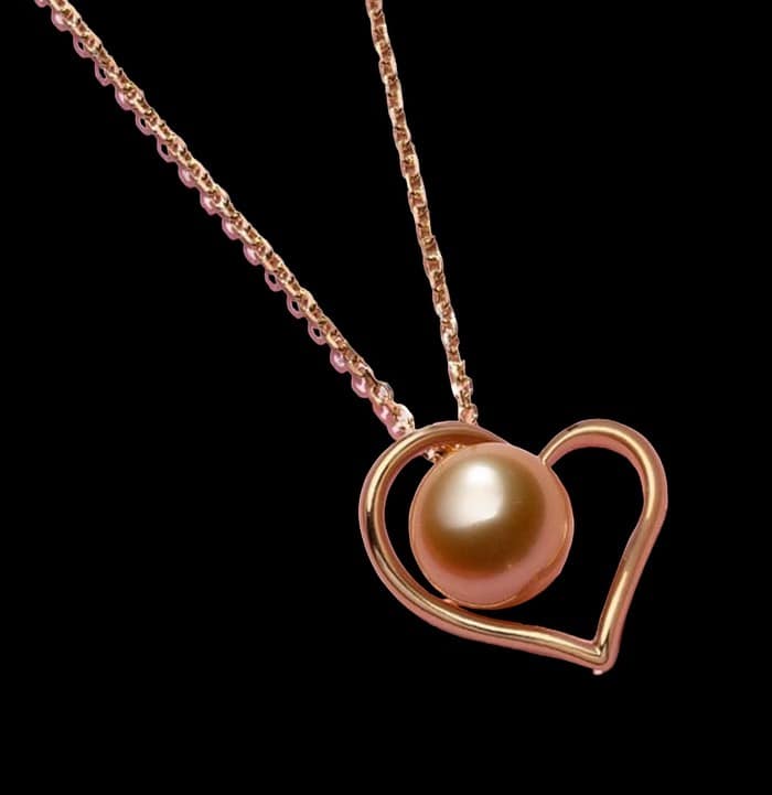 Golden Pearl Heart Pendant