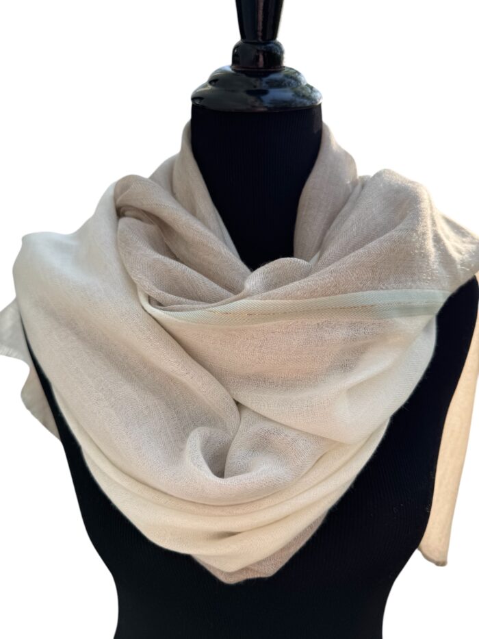 Elegant Mongolian Cashmere Scarf